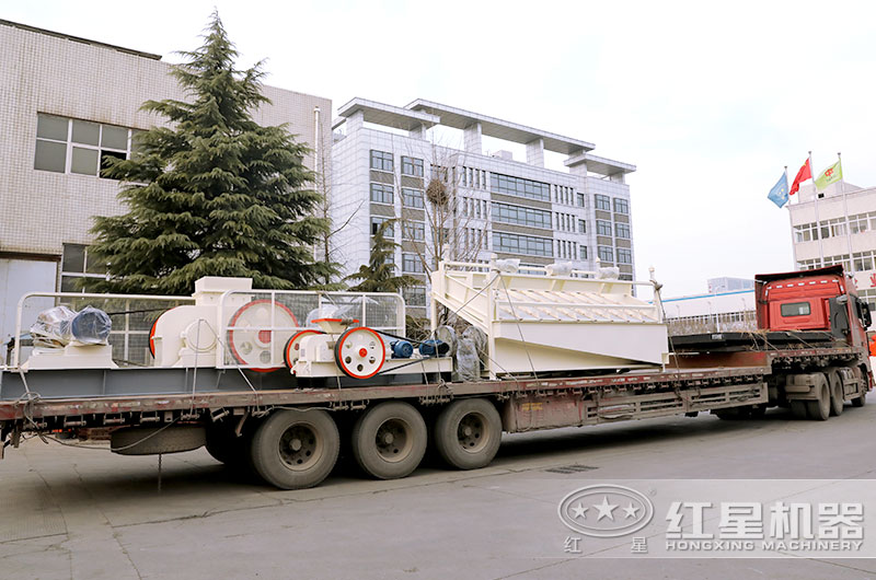 对辊式破碎机发往河北 对辊式破碎机发往河北